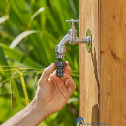 4078500280105-gardena-prof-system-kraanstuk-ga110-0390-sfeerfoto-1000px