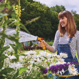 5010646061766-hozelock-rose-spraygun-pistoolbroes-2672-6000-sfeerfoto-1000px