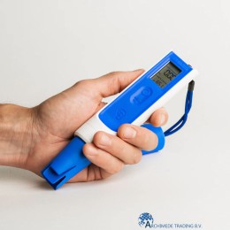 9421024923174-bluelab-onepen-ph-ec-temperatuurmeter-met-bluetooth-compact-en-ergonomisch