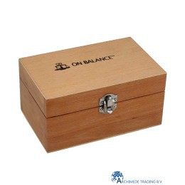 on-balance-ijkgewichten-set-12-stuks-1-500g-in-houten-doos-gesloten-1000px