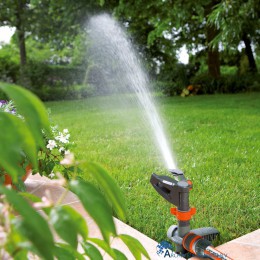 4078500814102 SFEERFOTO GARDENA COMFORT PULSERENDE SECTOR- EN CIRKELSPROEIER 490